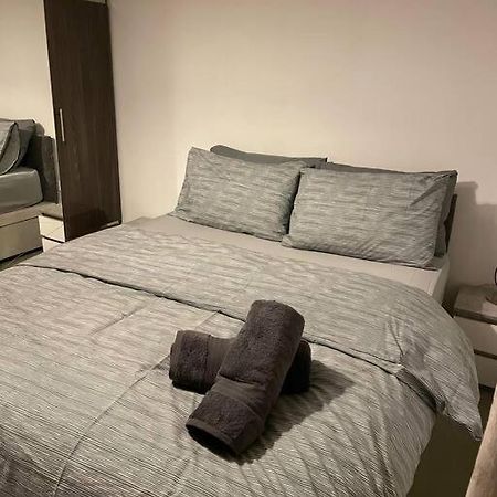 1 Bedroom Apartment Royal Docks London Exterior foto
